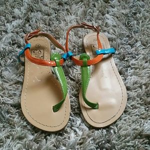 GIRL'S SANDALS